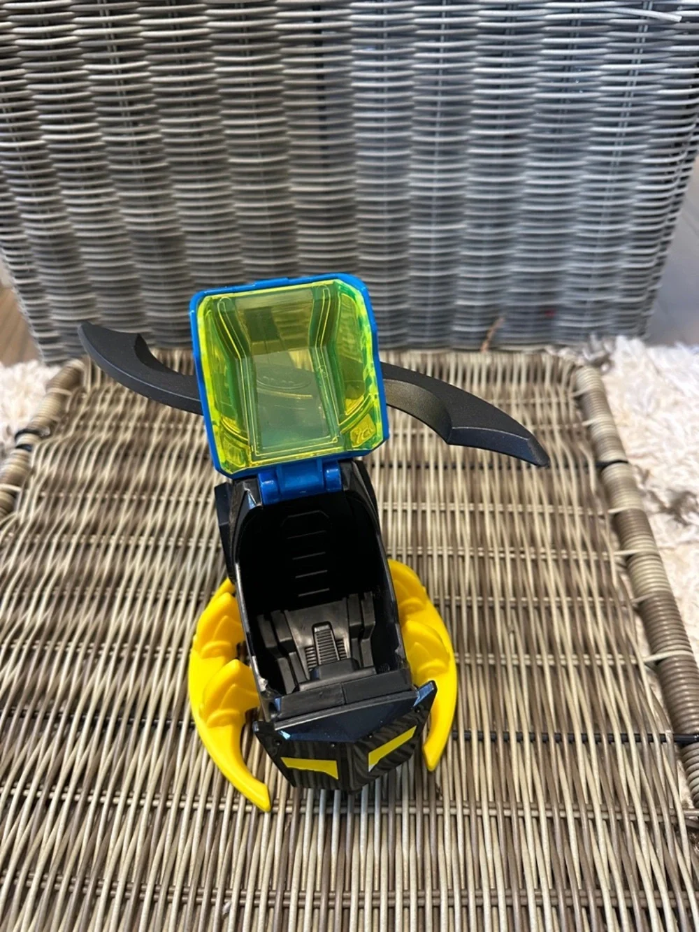Imaginext DC Super Friends Batman Figure & Bat Helicopter Claw Copter